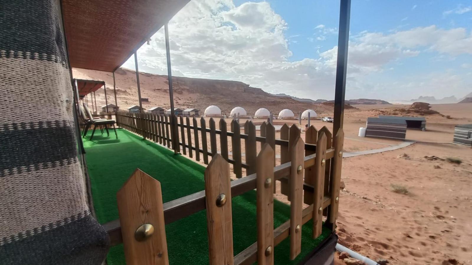 Hotel Al Raha Luxury Camp Wadi Rum Exterior foto