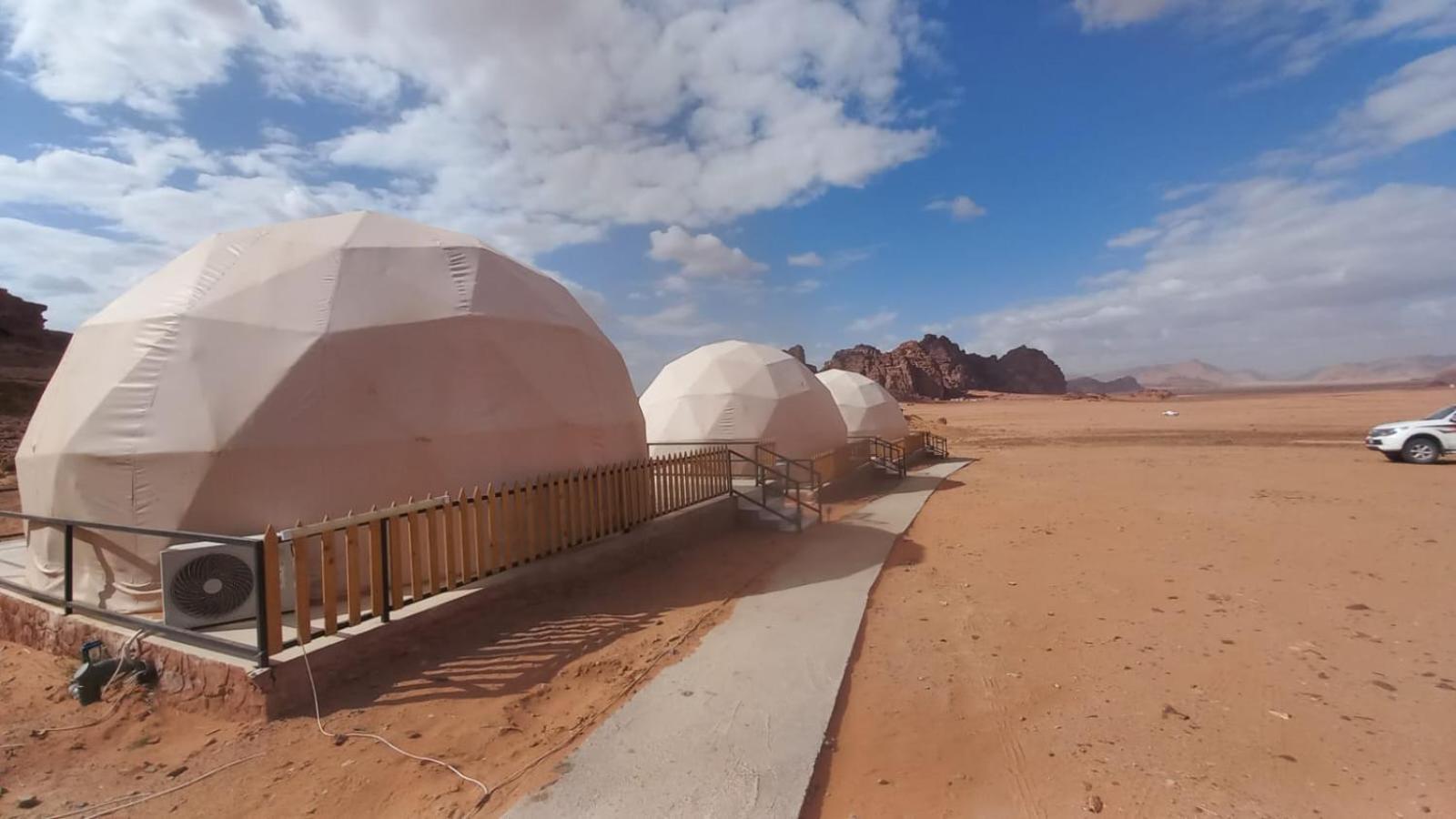 Hotel Al Raha Luxury Camp Wadi Rum Exterior foto