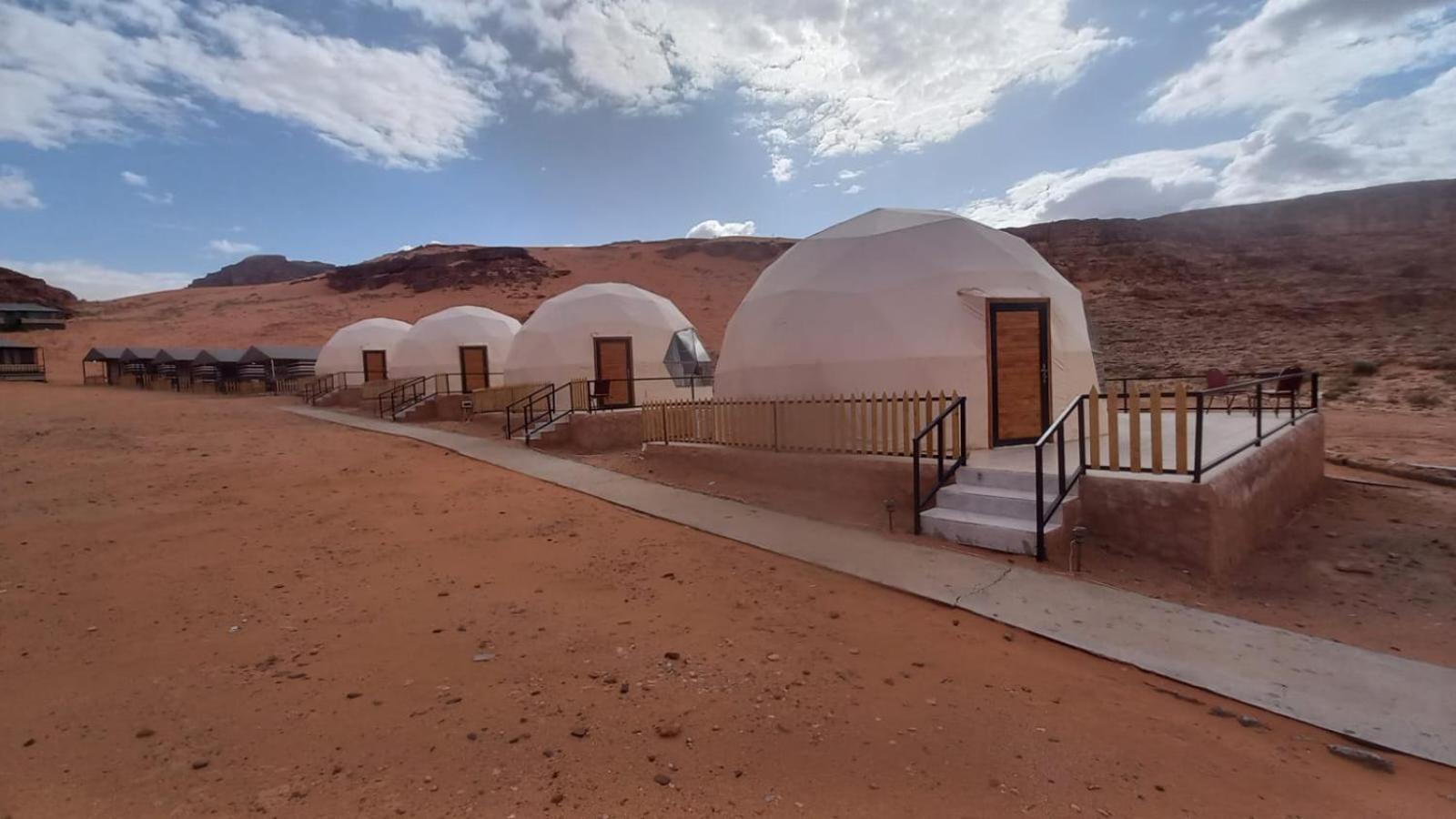 Hotel Al Raha Luxury Camp Wadi Rum Exterior foto