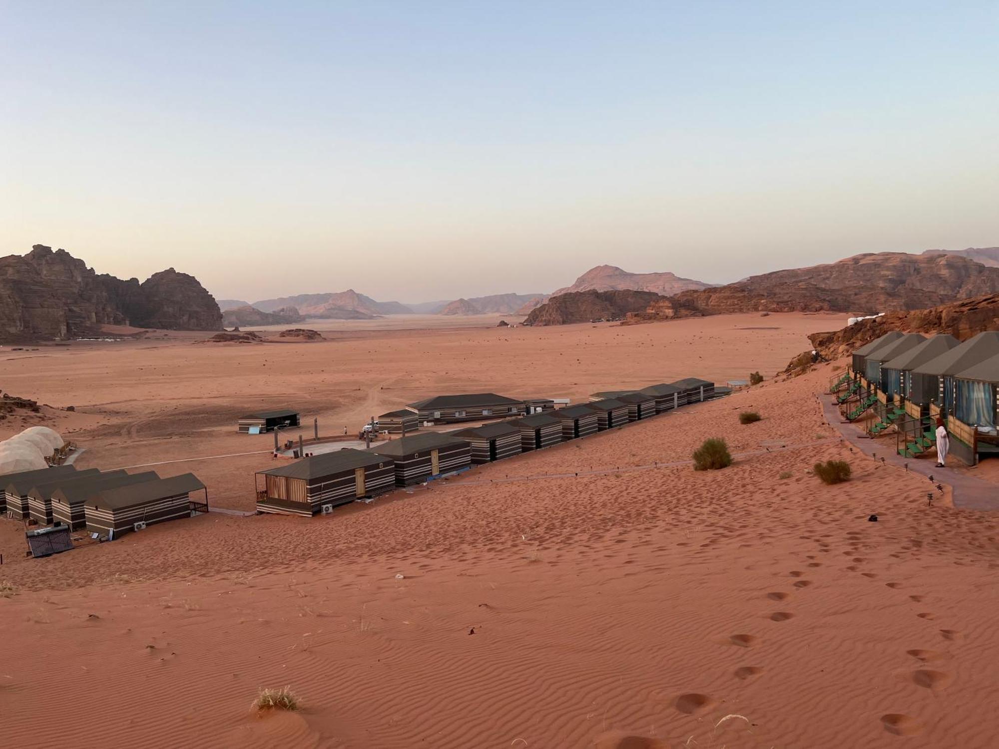 Hotel Al Raha Luxury Camp Wadi Rum Exterior foto